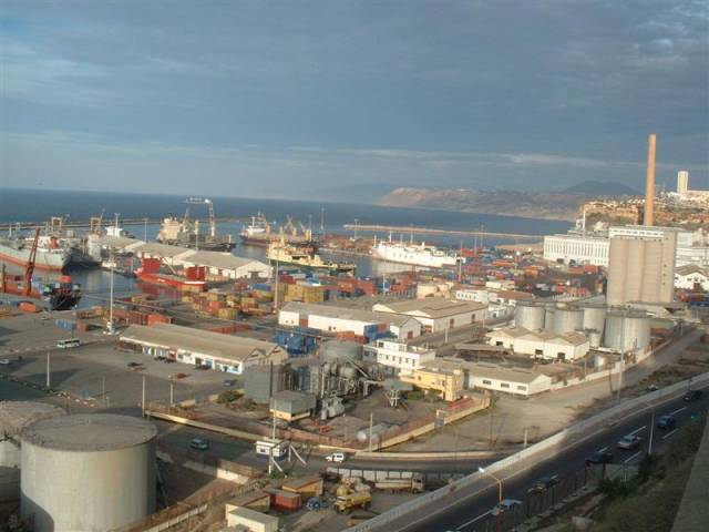 Le port d'Oran